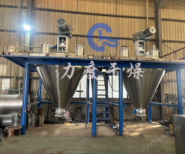 2.jpg 力度干燥——聚砜螺帶真空干燥機!